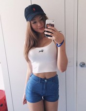 Diffirent positions
Gfe
Mistress
Hj
Bj
Massage
Dinner date
Best companion Sophia
